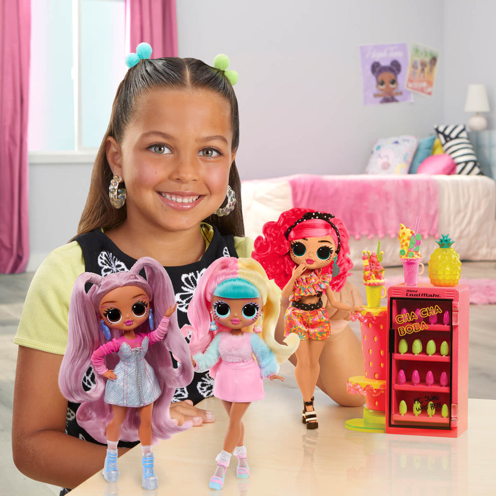 Collectible Dolls with Mix and Match Accessories L.O.L. Surprise L.O.L. Surprise Kids